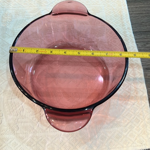 Corning Cranberry Bowl with Handles - Picture 10 of 11